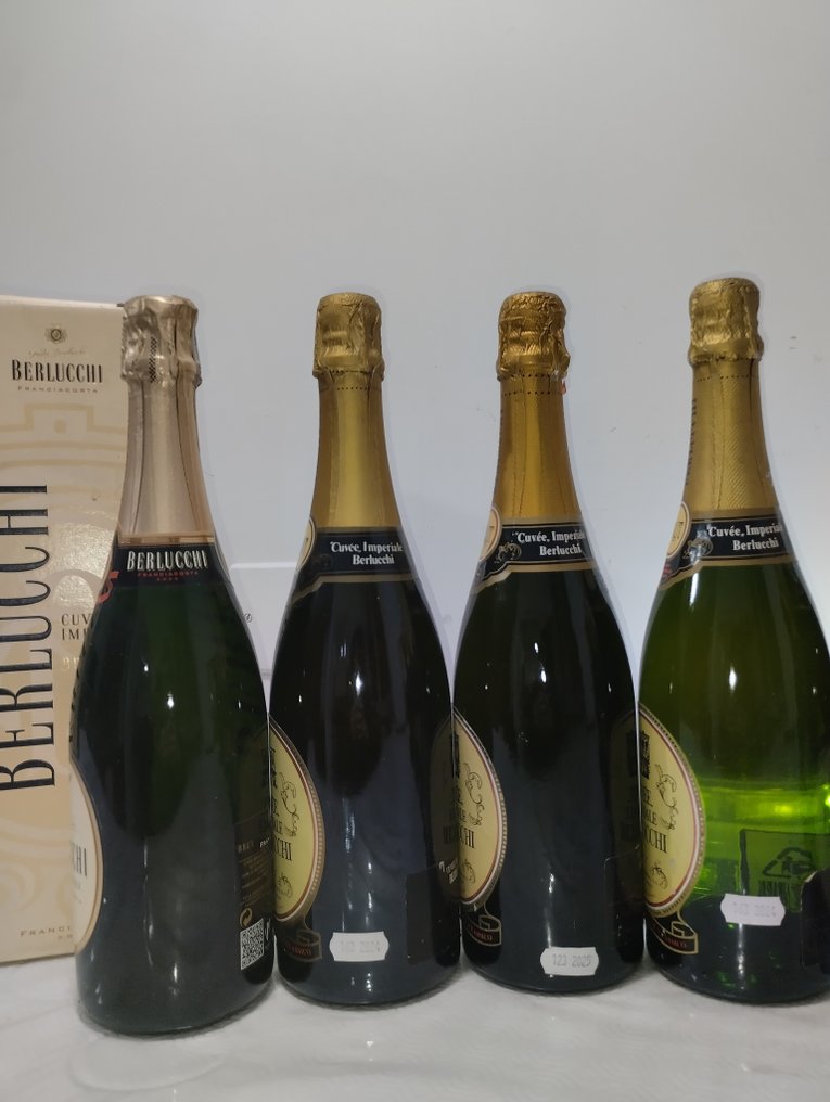 Berlucchi, Selezione - Franciacorta - 8 Bottles (0.75L) #3.2