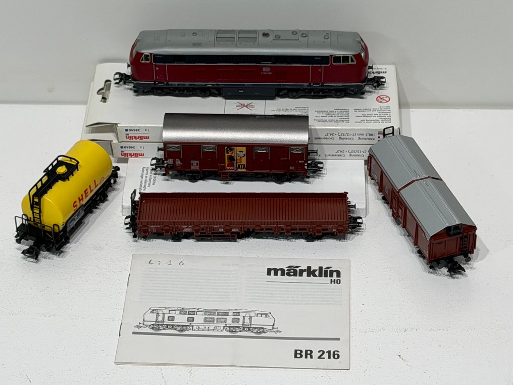 Märklin H0 - Uit set 29845 - Startset (5) - V160 met sound en 4 wagons - DB #1.0