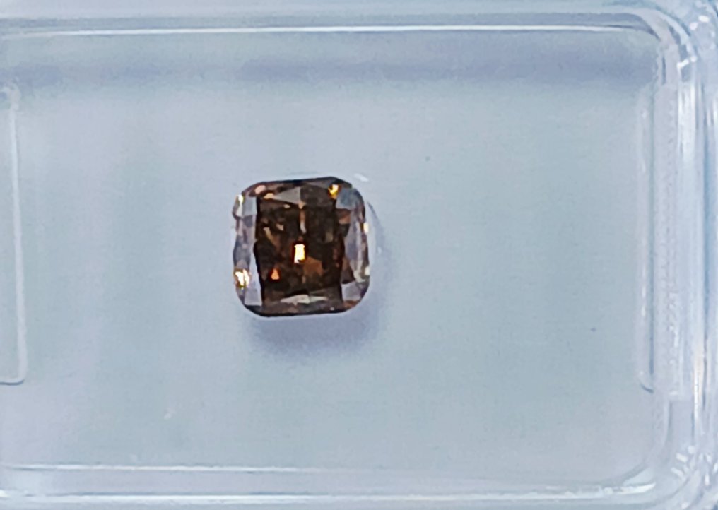 Ingen reservasjonspris - 1 pcs Diamant (Naturfarget) - 0.75 ct - Pute - Fancy deep Brun Oransje - SI1 - Det internasjonale gemologiske institutt (IGI) #1.0