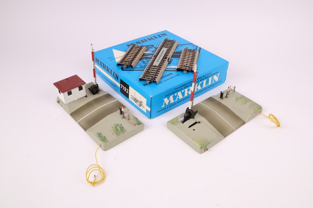 Märklin H0 - 7192 - Binari di modellini di treni (1) - Passaggio a livello automatico elettrico #3.2