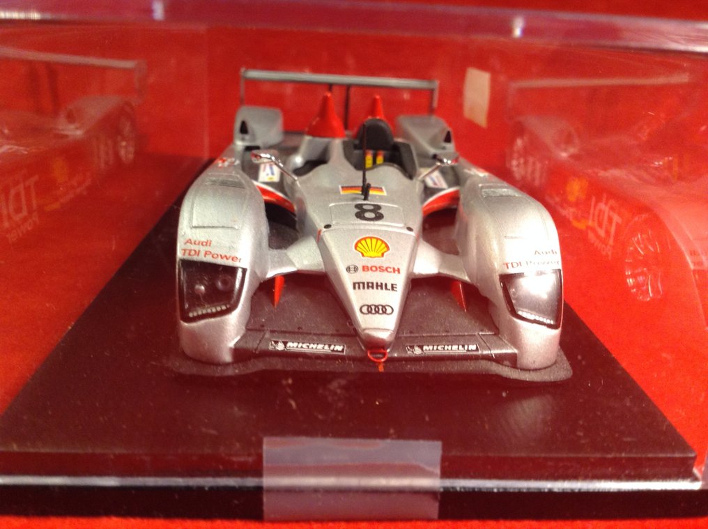 Spark 1:43 - Model raceauto - Audi R10 TDI LMP1 Audi Sport Team Joest winner Le Mans 2006 #8 Biela/Pirro/Werner - Zeer goede kwaliteit - zeldzaam vandaag. #4.3