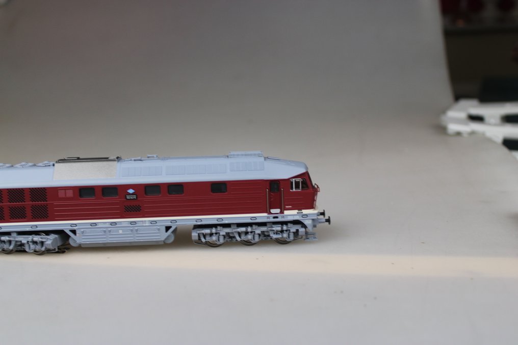 Brawa H0 - 41453 - Diesel lokomotiv (1) - BR132 041-5 "Ludmilla" fra brawa med lyd. - DR (DRB) #3.2