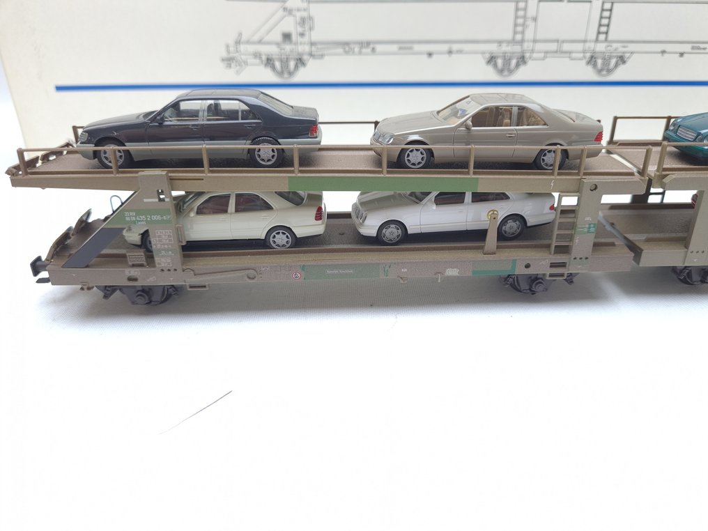 Märklin H0 - 47121 - Τρένο μοντελισμού μεταφοράς εμπορευμάτων (1) - Φορτηγό μεταφοράς αυτοκινήτων με 8 μοντέλα Mercedes-Benz. - DB #3.2