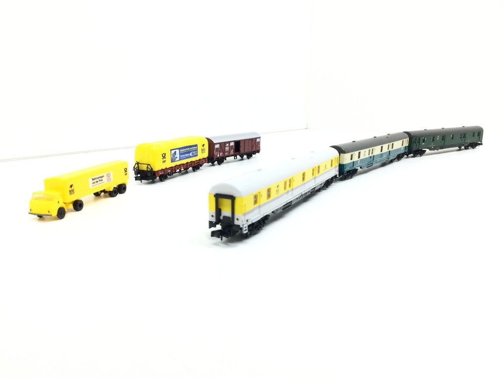 Arnold N - 3279/3281/3280/4418/4469/6643 - Τρένο μοντελισμού μεταφοράς εμπορευμάτων (6) - Πέντε αυτοκίνητα και ένα φορτηγό της '500 Jahr Deutsche Post'. - DB #1.0