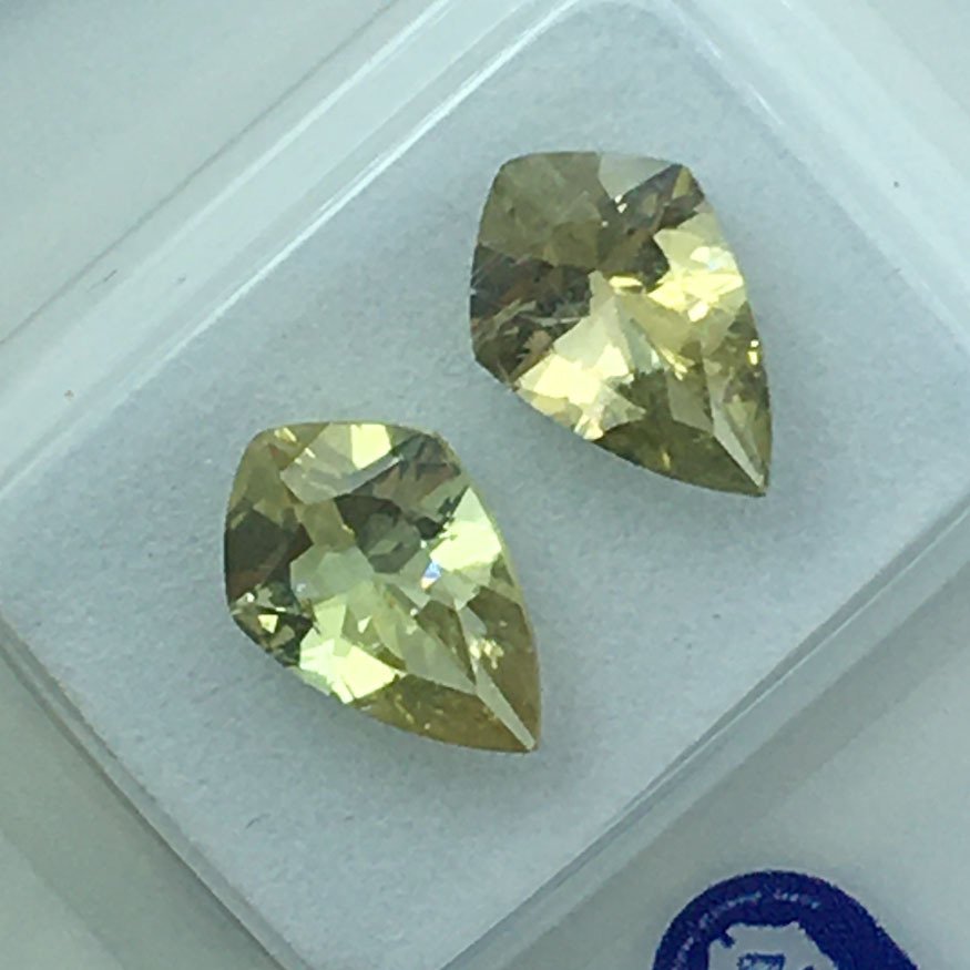 沒有保留價 - 2 pcs  黃色 坦桑石  - 3.01 ct - Antwerp Laboratory for Gemstone Testing (ALGT) - 无热处理黄色坦桑石 #3.2