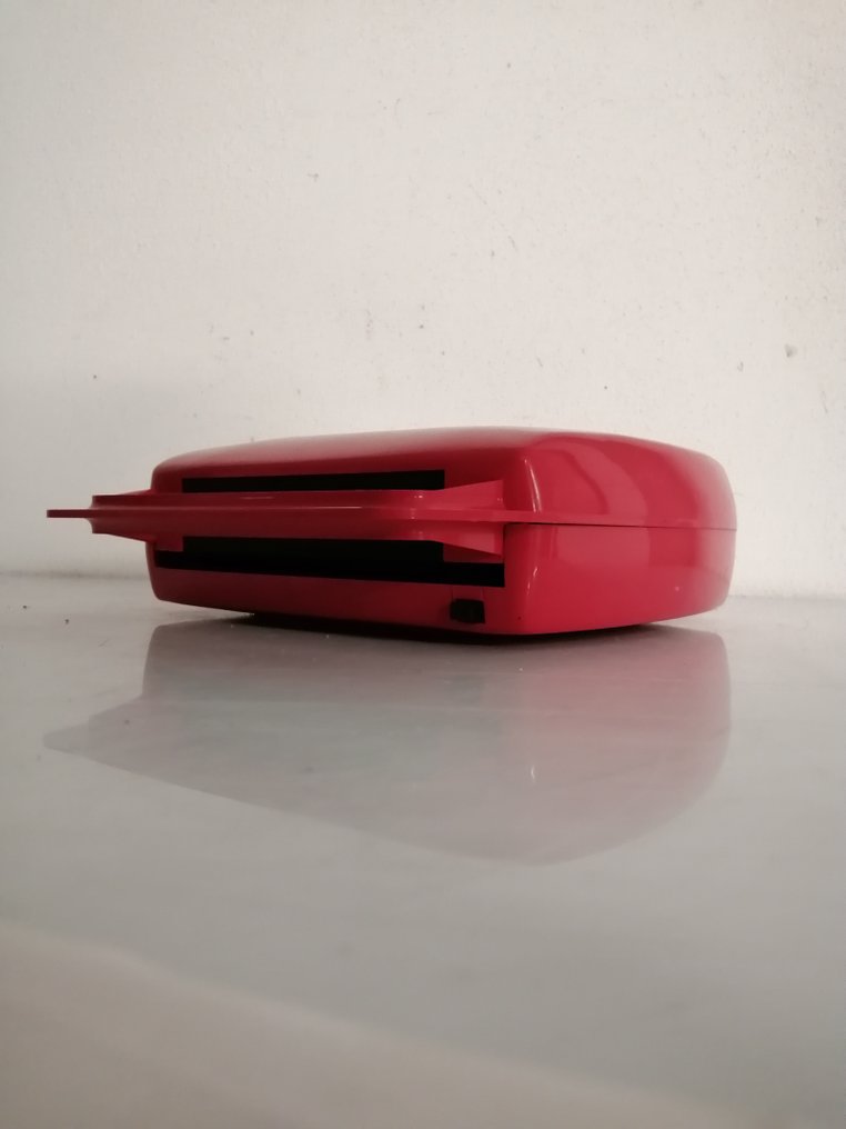 MusicalSound - Red Penny by Mario Bellini Record player #1.0