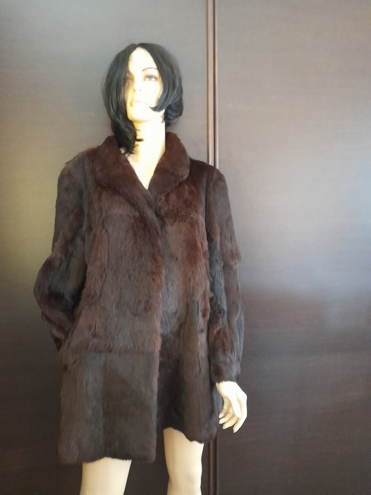 Artisan Furrier - Abrigo de piel #2.1