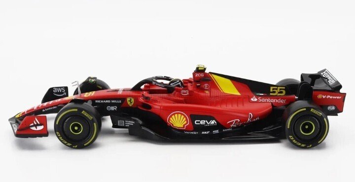 Bburago 1:18 - Modell versenyautó - Ferrari SF23 #55 - Carlos Sainz Jr. (2023) - Olasz GP Különleges Kiadás #2.1