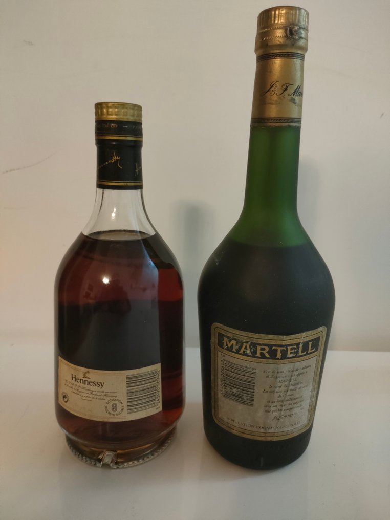 Hennessy, Martell - Privilège + Médaillon VSOP - b. 1980er Jahre, 1990er Jahre - 70 cl - 2 flaschen #1.0