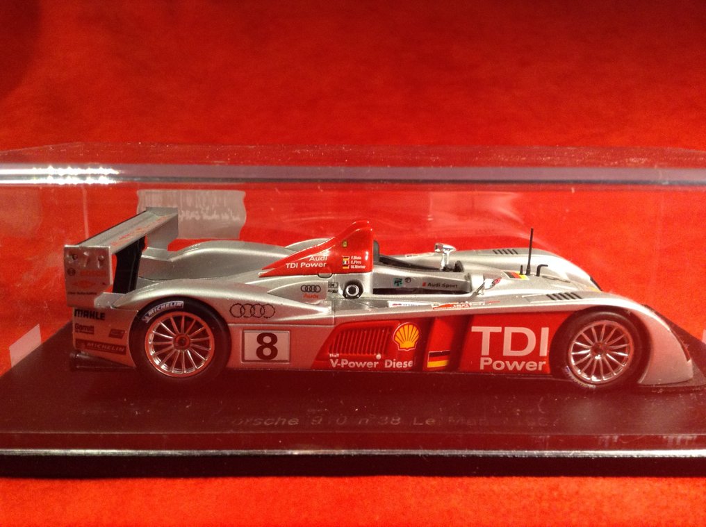 Spark 1:43 - Model raceauto - Audi R10 TDI LMP1 Audi Sport Team Joest winner Le Mans 2006 #8 Biela/Pirro/Werner - Zeer goede kwaliteit - zeldzaam vandaag. #3.2