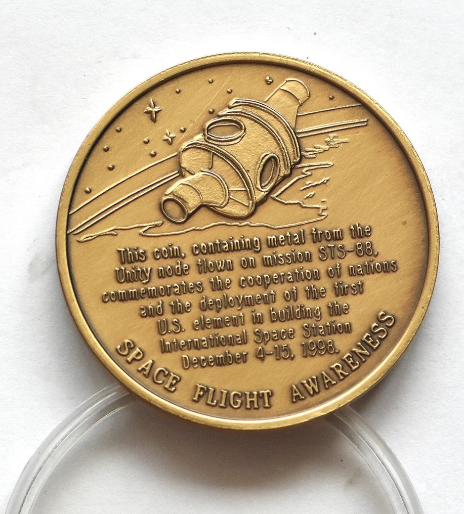Two medals - containingn metal from Space Shuttle Atlantis, Space Station Mir and TS88 unity node - 1980-1990 #4.3