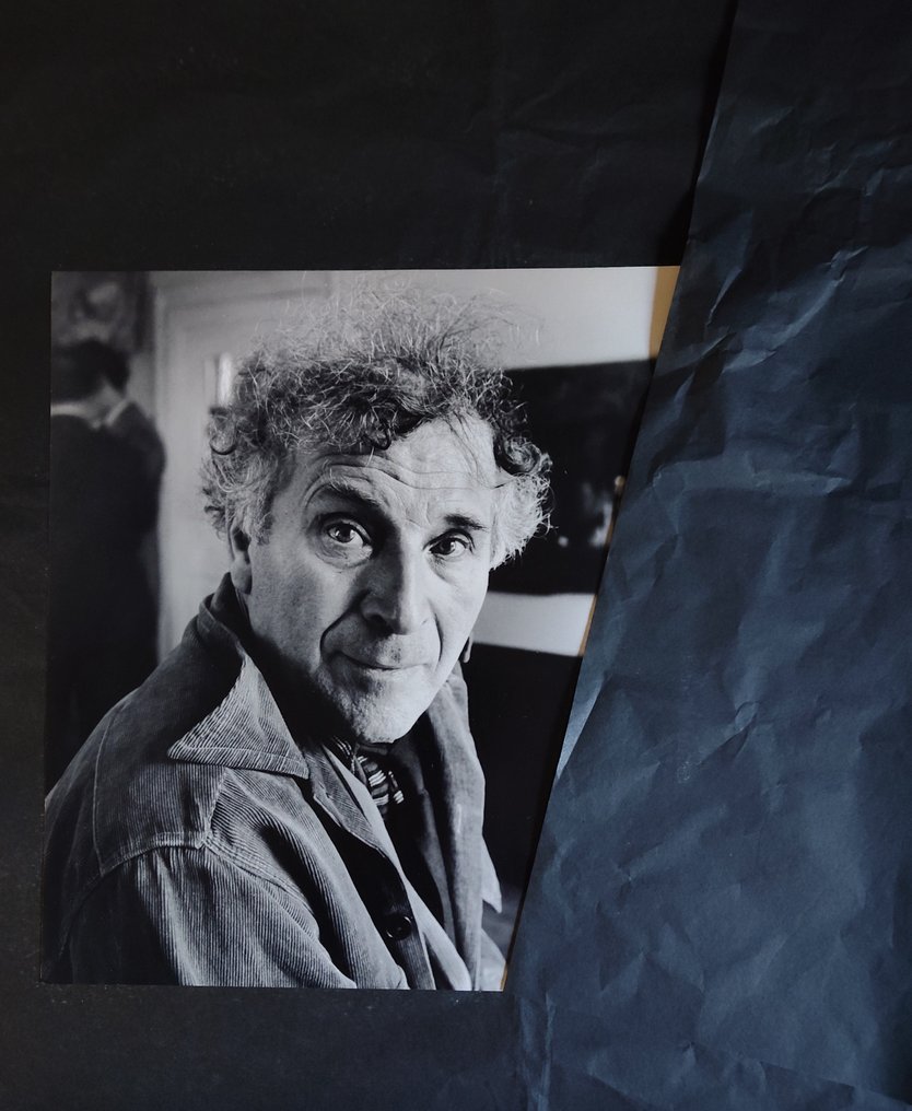Willy Maywald (1907-1985) - Marc Chagall in Orgeval, 1948-89 / signature and seals #1.0