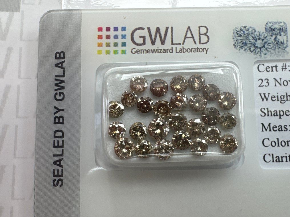 Utan reservationspris - 26 pcs Diamant (Naturligt färgad) - 3.10 ct - Rund Brun - SI1, I1, SI2 - Gemewizard Gemological Laboratory (GWLab) #1.0