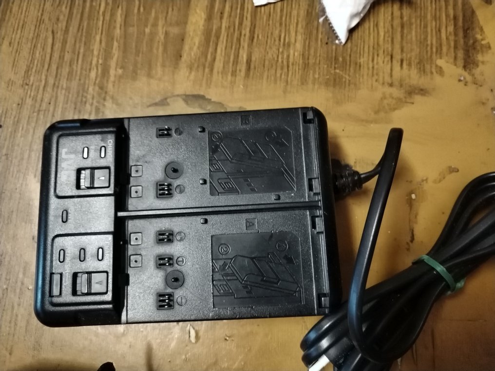 JVC GR-AX60 VHS-C-camera #4.3