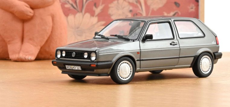 Norev 1:18 - Modellbil - Volkswagen Golf MKII Champion – 1989 – Grey metallic - Begrenset utgave! #1.0