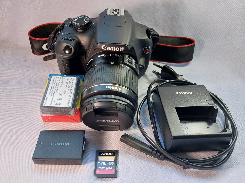 Canon EOS Rebel T5 / 1200D / Kiss X70 + EF-S 18-55 is II 數位相機 #1.0