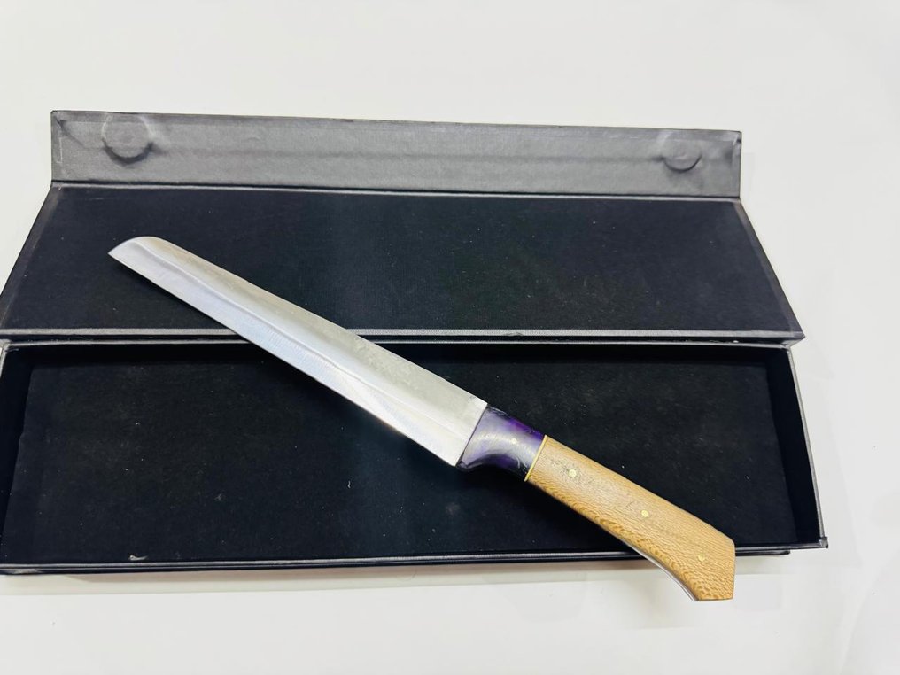 Μαχαίρι κουζίνας - Ιαπωνικό μαχαίρι αρτοποιού (069) - Λιγότερο Ατσάλι, εποξική ρητίνη με κουτί. - Ιαπωνία - Ιαπωνικό μαχαίρι αρτοποιού #1.0