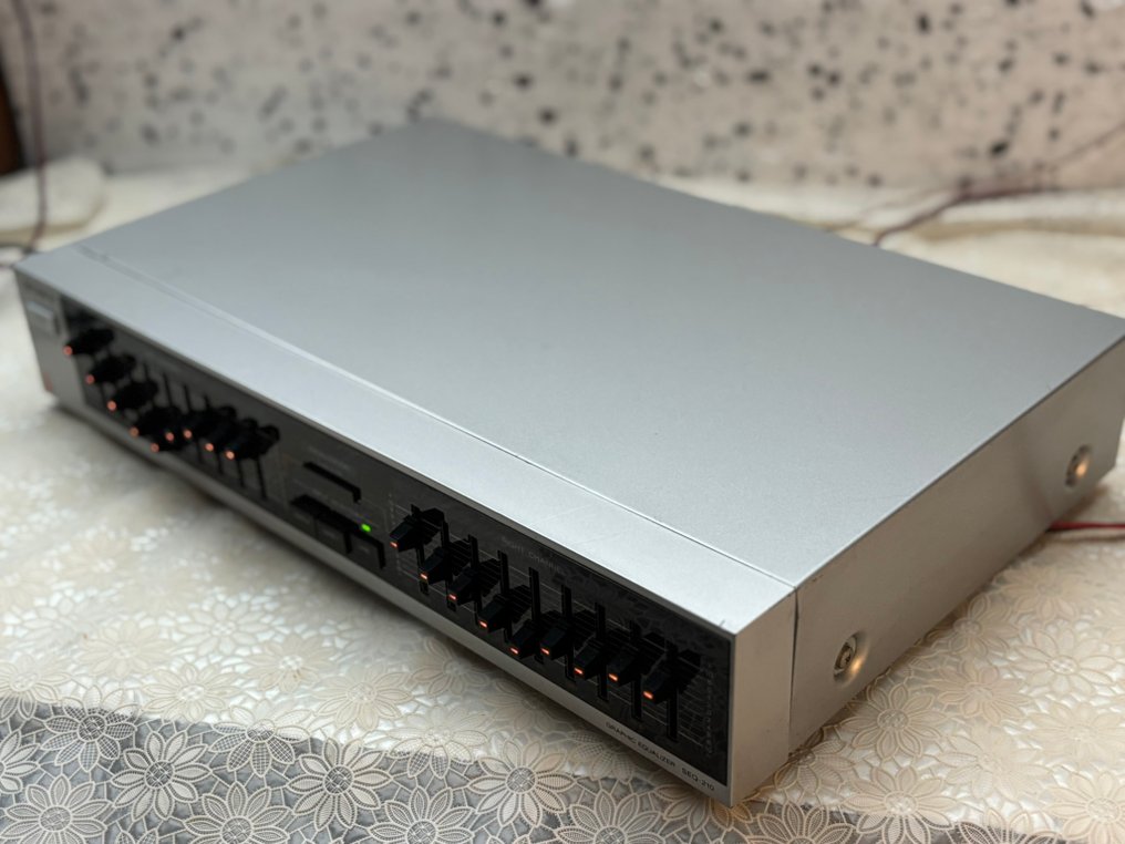 Sony - SEQ-210 Grafik Equalizer #4.3
