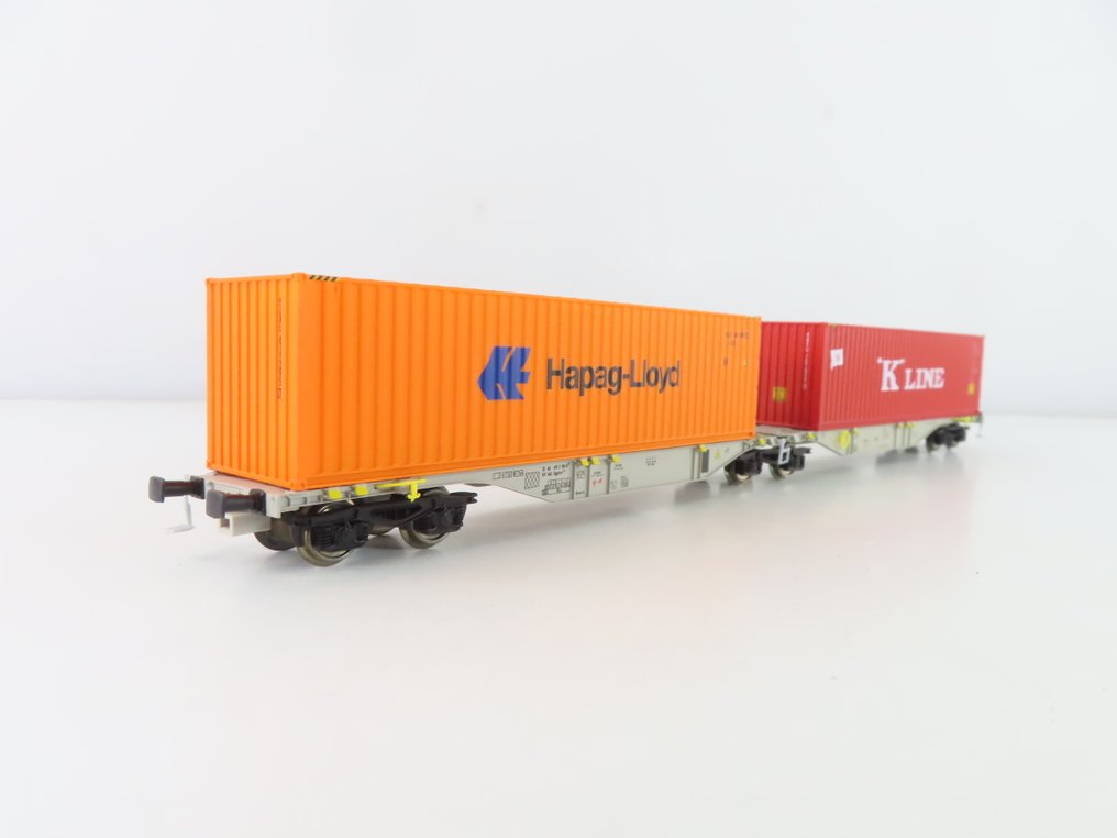 Mehano H0 - T284 - Model train freight carriage (1) - Six-axle container transport wagon with cargo and markings for 'Hapag Lloyd' and 'K-Line.' - Privaat, AAE #1.0