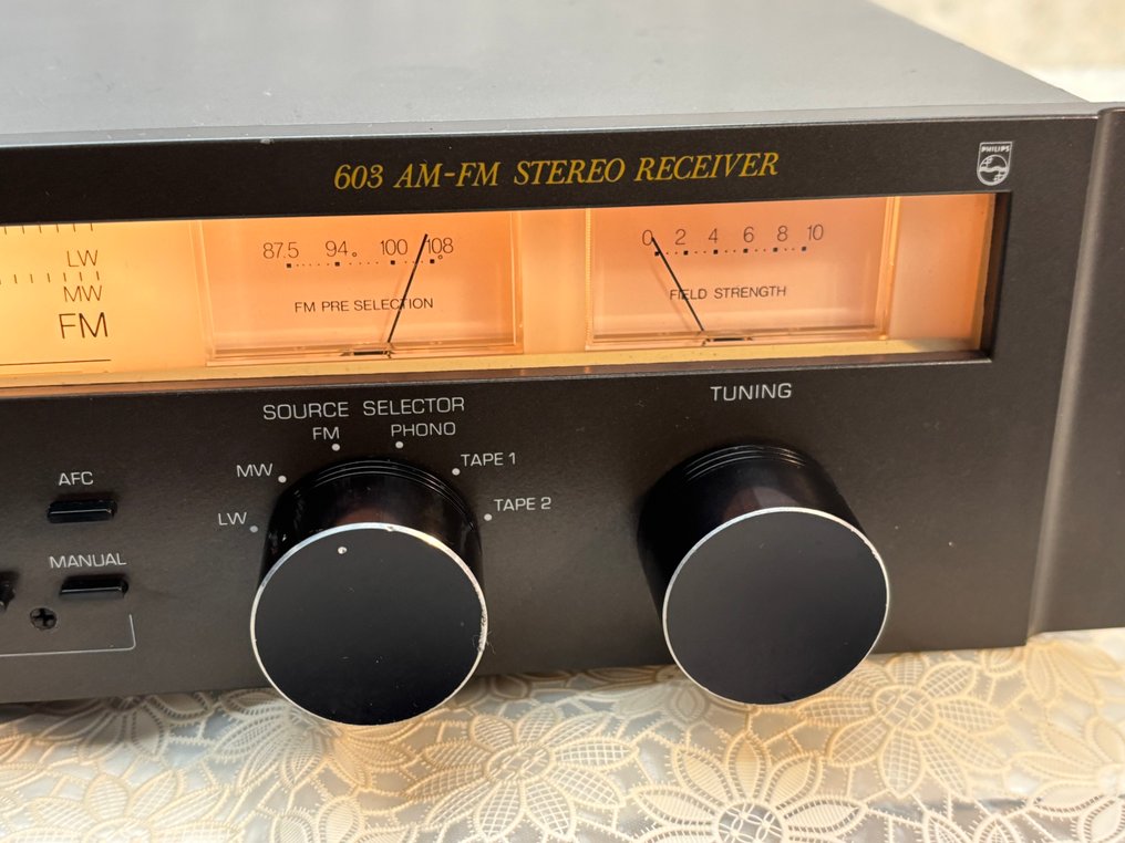 Philips - 603 AM-FM Solid state stereo receiver #3.2