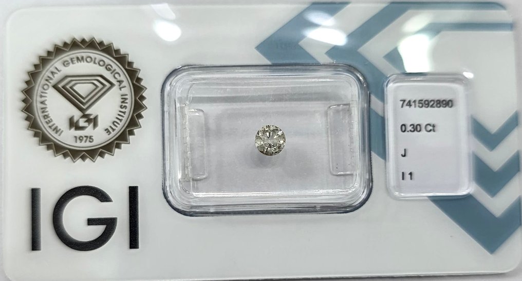 Fără preț de rezervă - 1 pcs Diamant (Natural) - 0.30 ct - Rotund - J - I1 - IGI (Institutul gemologic internațional) #2.1