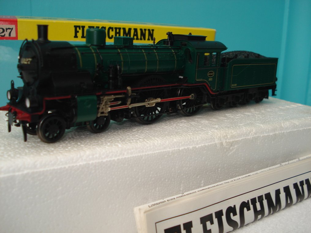 Fleischmann H0 - 93 4113 K - Ατμομηχανή με όχημα μεταφοράς (1) - Type 66 - NMBS #1.0