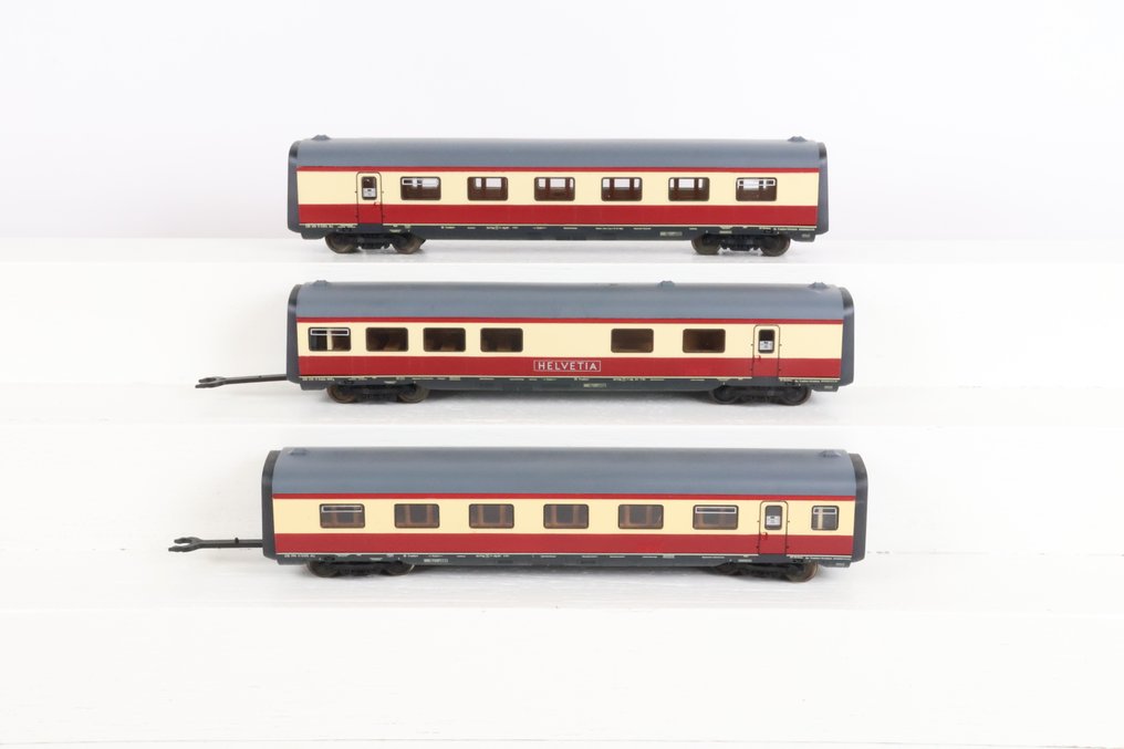 Roco H0 - 04070A - Modellbahn-Personenwagenset (1) - TEE VT11.5 Helvetia Zwischenrijtuigenset - DB #1.0