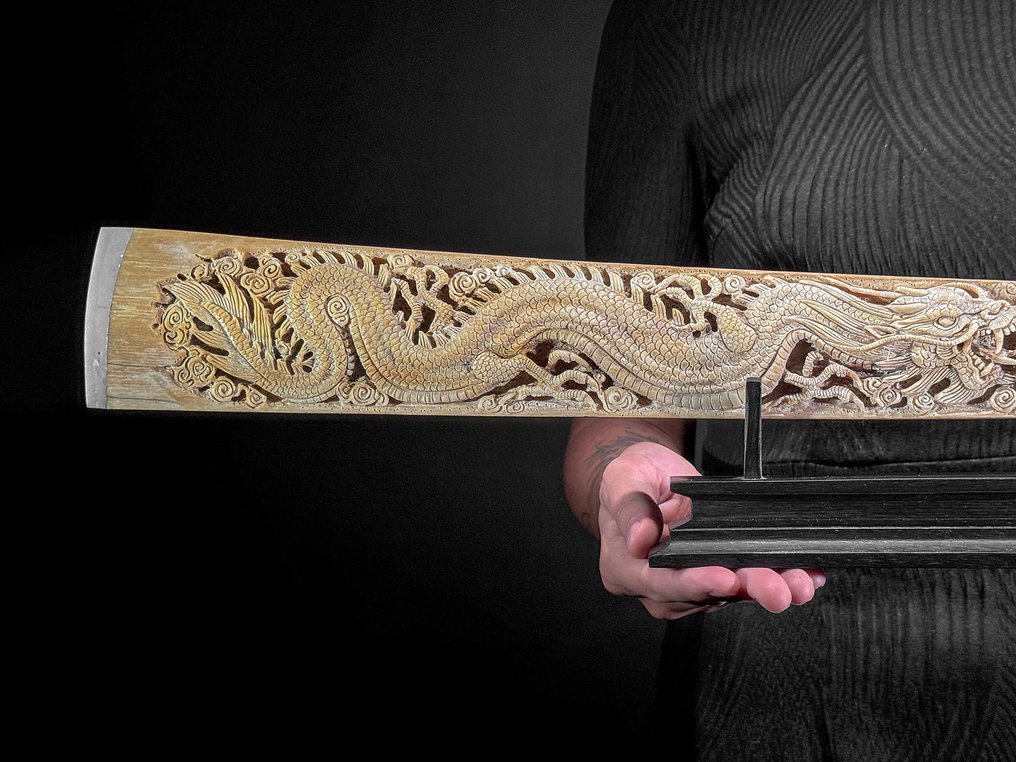 无底价 - 精美手工雕刻的剑鱼吻部 - 双龙图案 吻突 - Xiphias Gladius - 14 cm - 88 cm - 6 cm- 非《濒危物种公约》物种 -  (1) #1.0