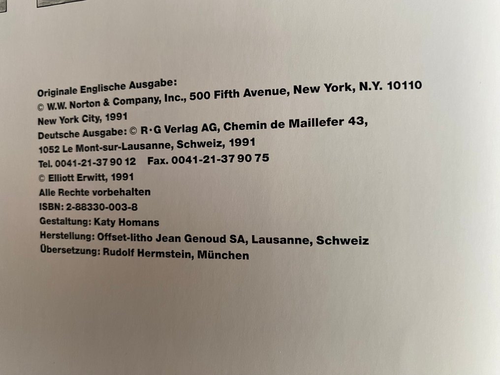 Elliott Erwitt - On The Beach - 1991 #2.1