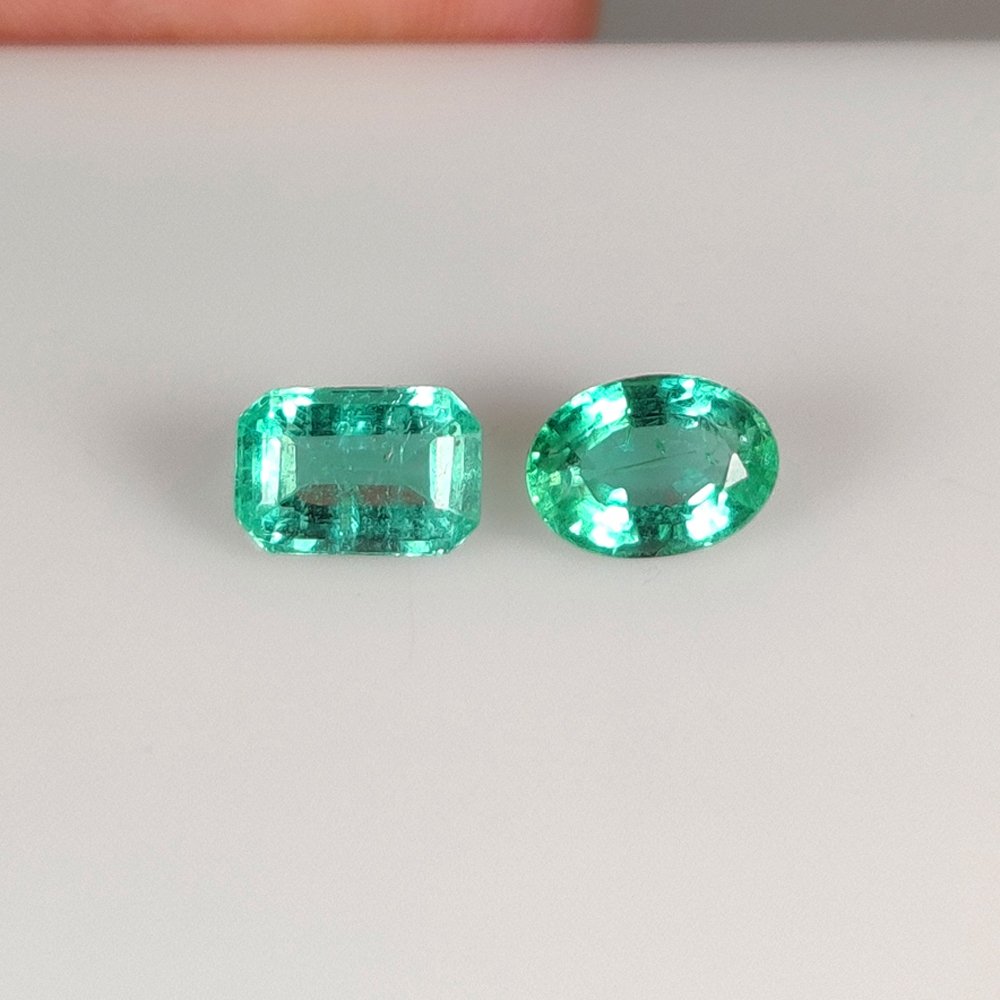2 pcs  祖母绿  - 1.70 ct - 国际有色宝石协会（ICA GemLab） - 次要油 #1.0