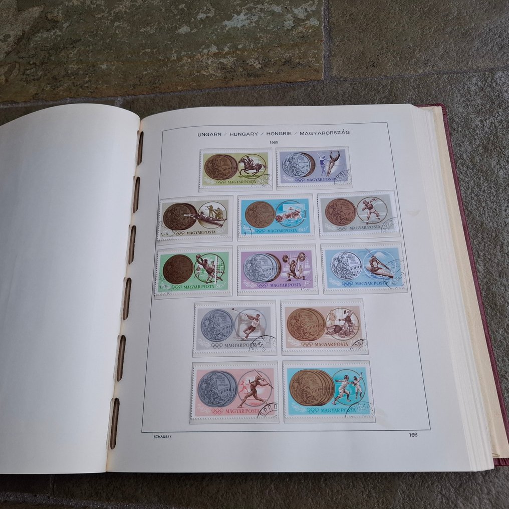 Ungaria 1960/1969 - Alte colecții ( timbre și blocuri ) în caietul de formulare Schaubek #1.0