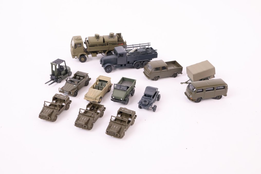Roco, Herpa, Wiking H0 - Modelltog-biler (13) - Variert militært utstyr #1.0