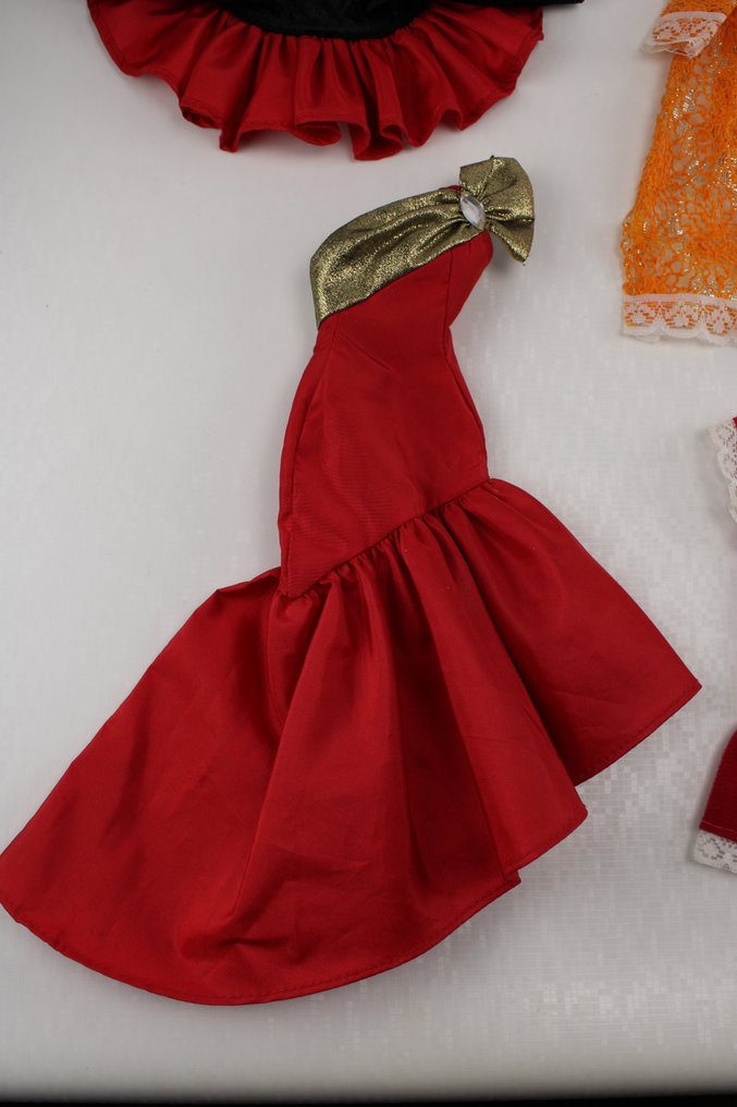 Mattel  - Barbie doll Lot of vintage Barbie clothes - U.S. #1.0