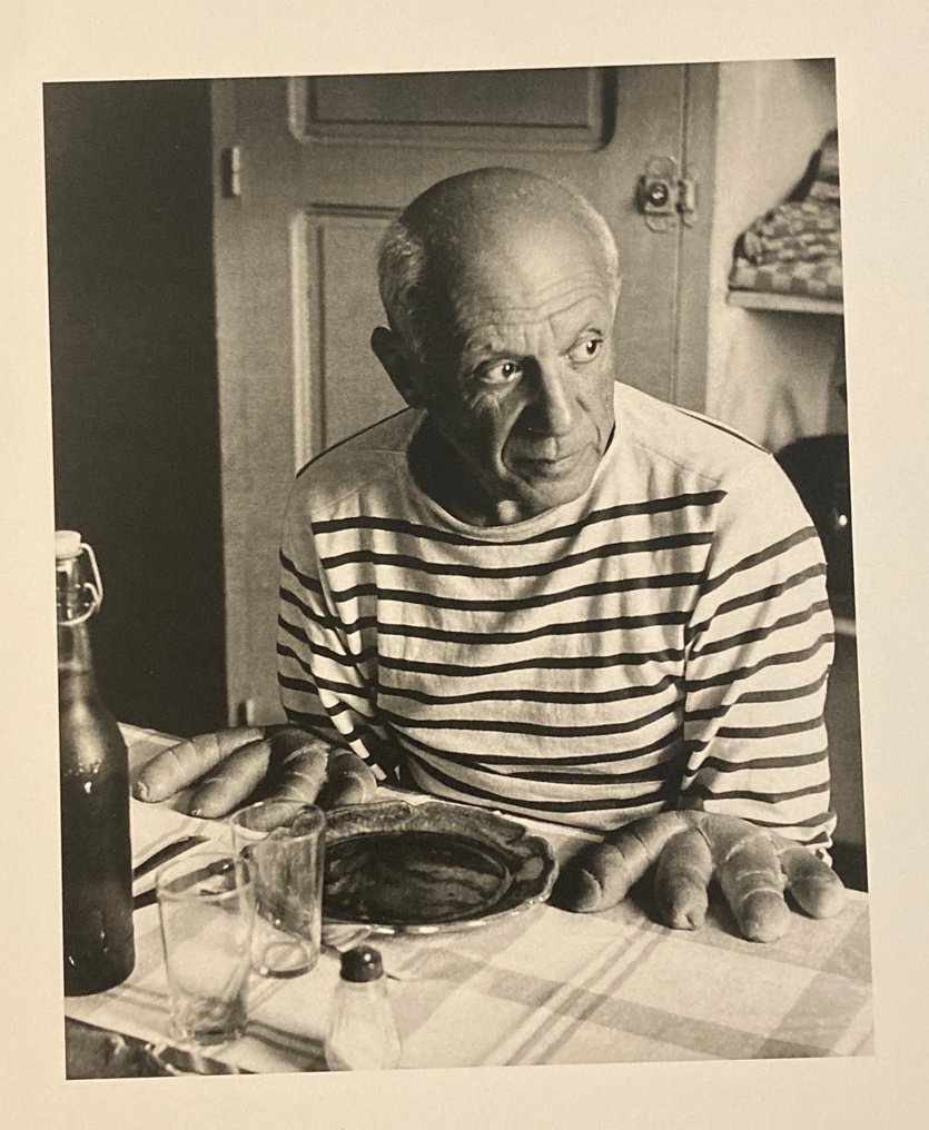 Robert Doisneau (1912–1994) - Les pains de Picasso, Vallauris, 1952 #1.0