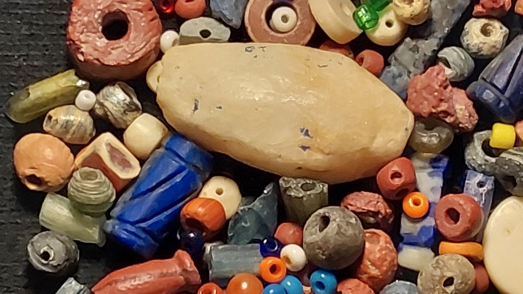 Egizio antico a romano Vetro oltre 100 perle antiche (Senza prezzo di riserva) #1.0