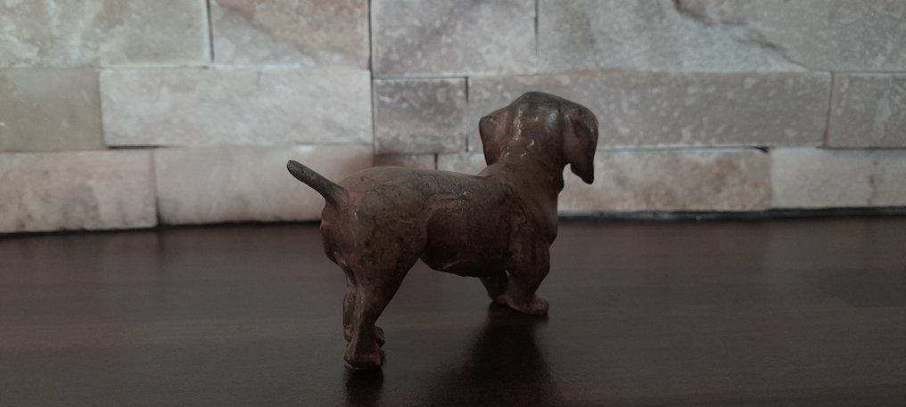 Pierre Chenet (XX-XXI) - Sculpture, Le Teckel - 5.8 cm - Bronze #4.3