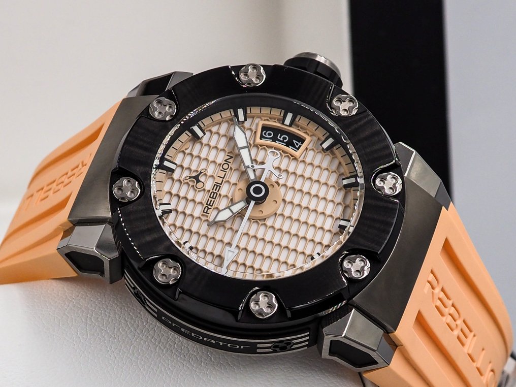 Rebellion - Nincs minimálár - Brand New * PREDATOR S * Automatic - Férfi - 2020+ #1.0