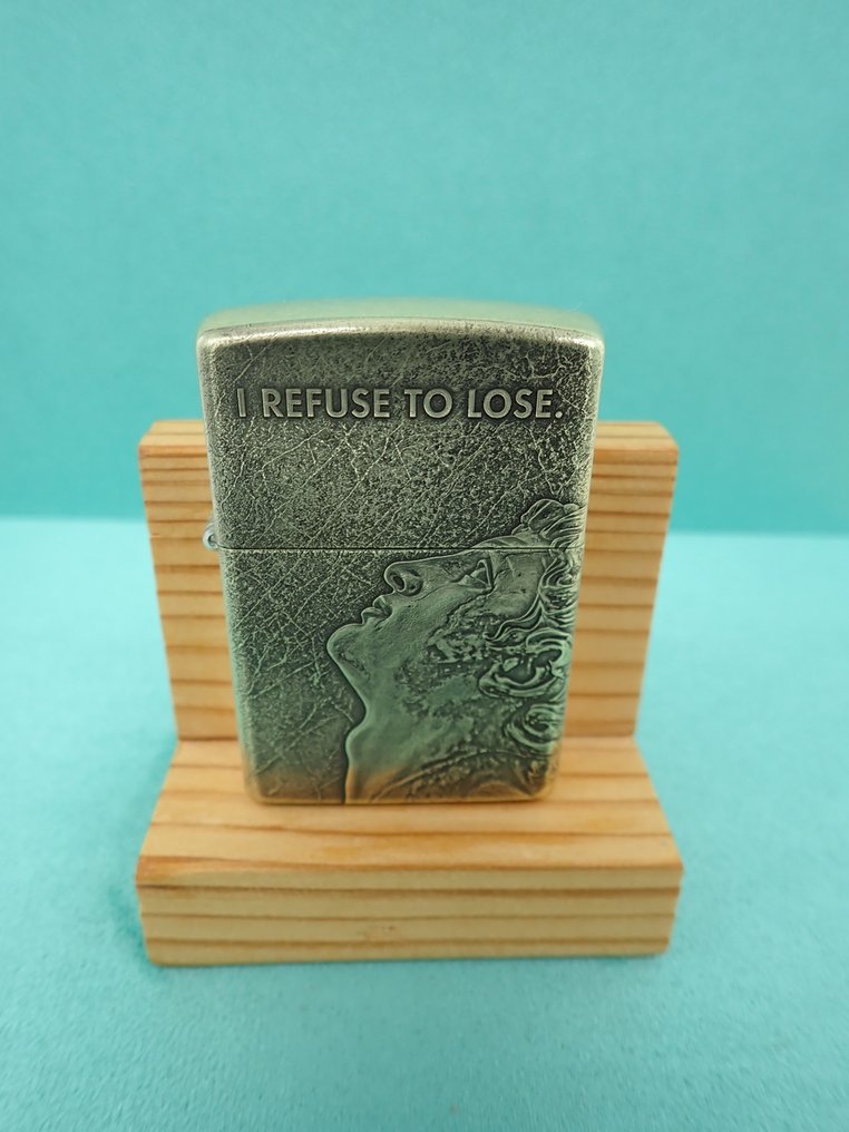 Zippo - Zippo Custom - I REFUSE TO LOSE - Sin precio de reserva - Mechero - Latón #2.1