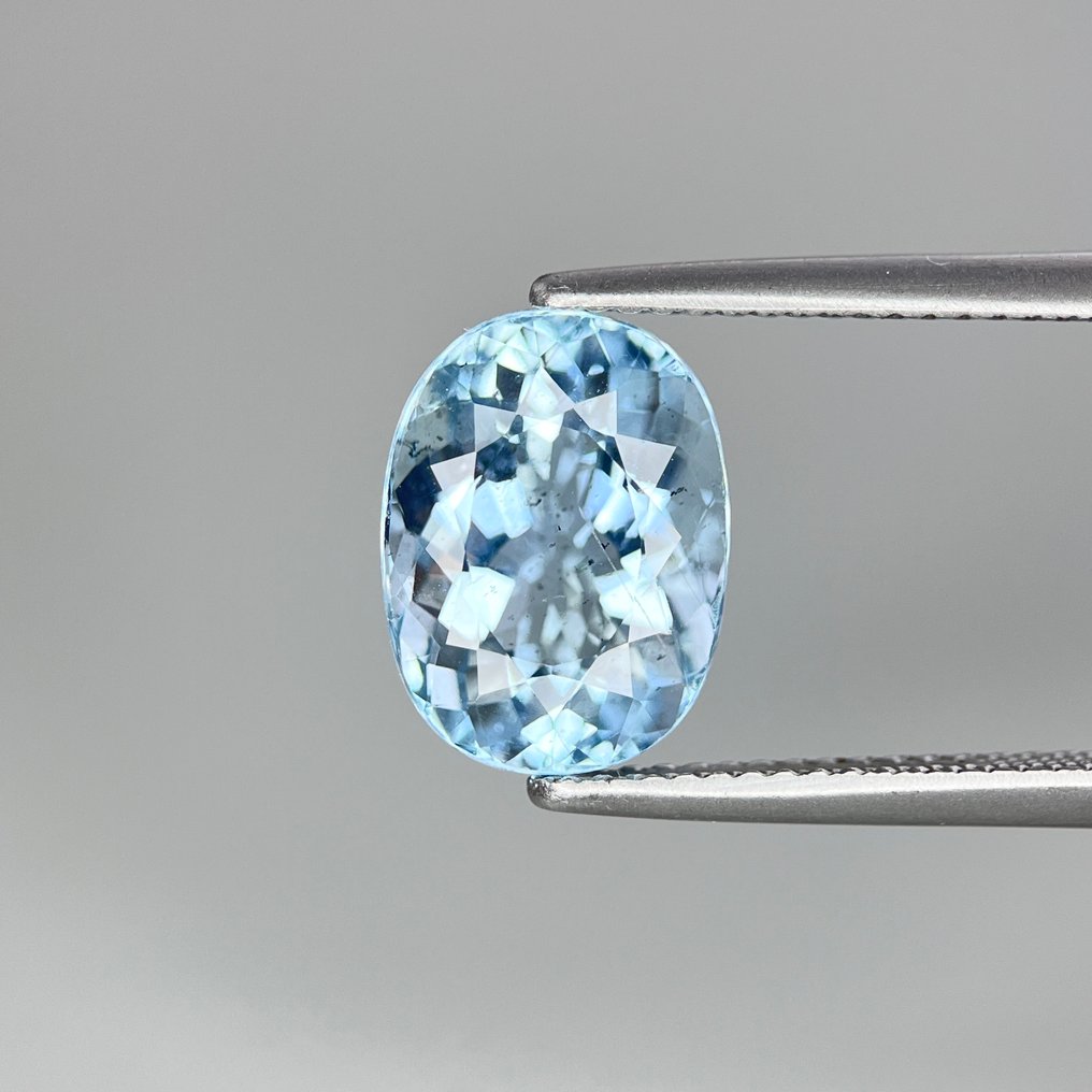 蓝色 海蓝宝石  - 4.67 ct - 国际宝石研究院（IGI） #3.2