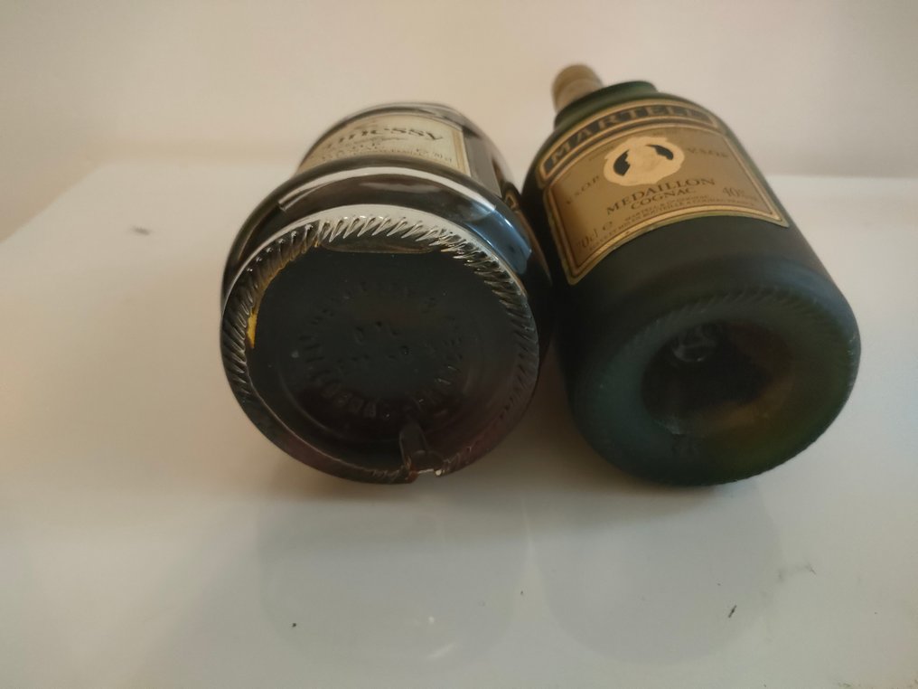 Hennessy, Martell - Privilège + Médaillon VSOP - b. 1980er Jahre, 1990er Jahre - 70 cl - 2 flaschen #3.2
