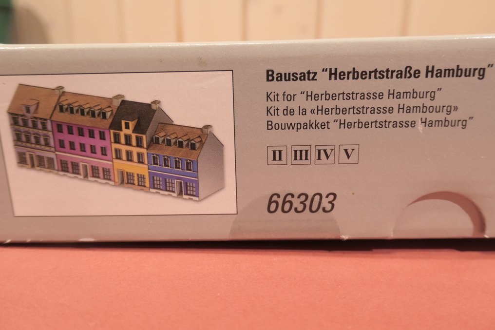 Trix N - 66303 - Modelltog landskap (1) - Veldig fint laserskjært byggesett «Herbertstrasse Hamburg» #1.0