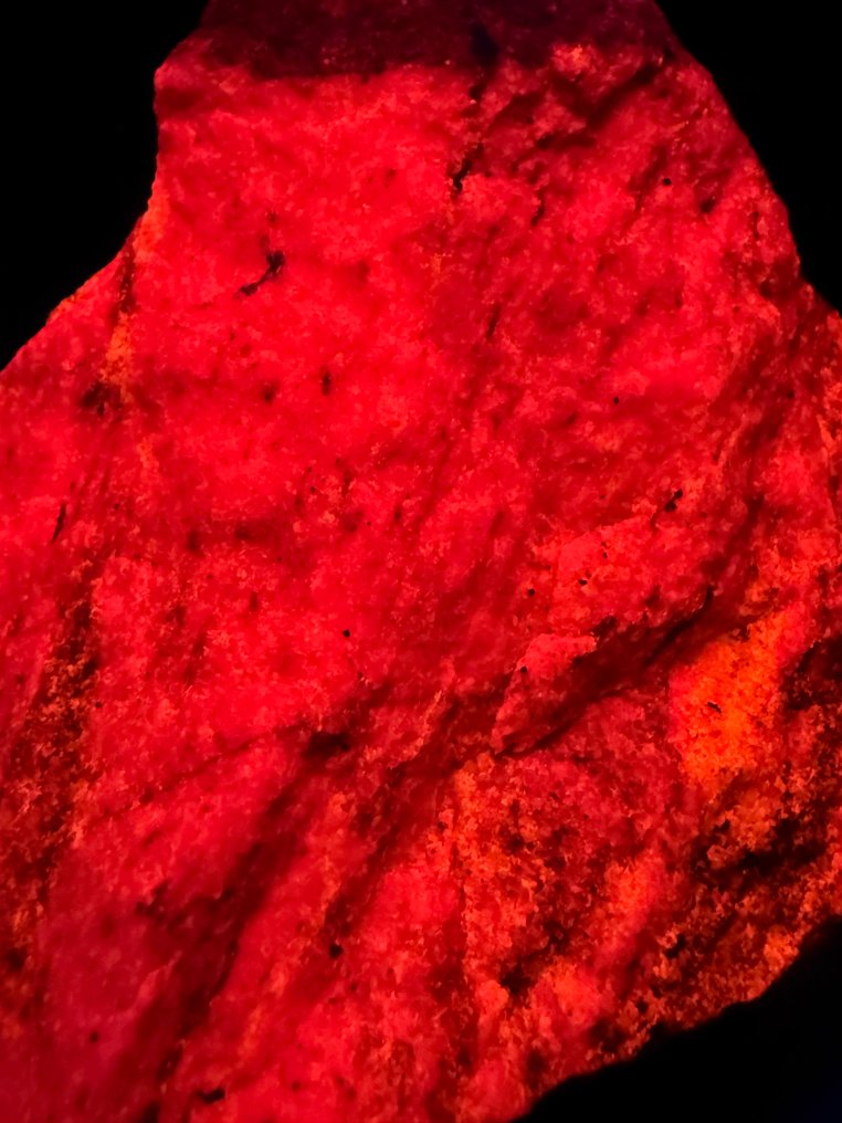 Μεγάλο εξαιρετικά λαμπρό δολομίτη και ασβεστόλιθο. Φθορίζων - Ύψος: 13 cm - Πλάτος: 8 cm- 412 g #1.0