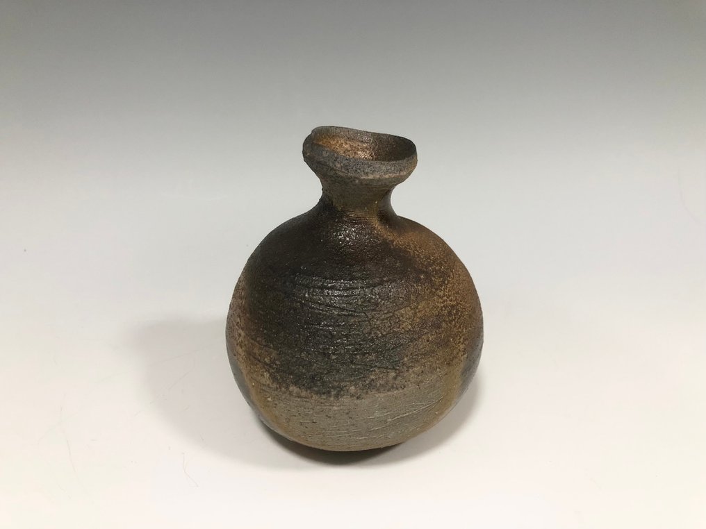 Vaso - Gres, Argilla Bizen - Giappone - Bizen ware tipo Sanpo #1.0