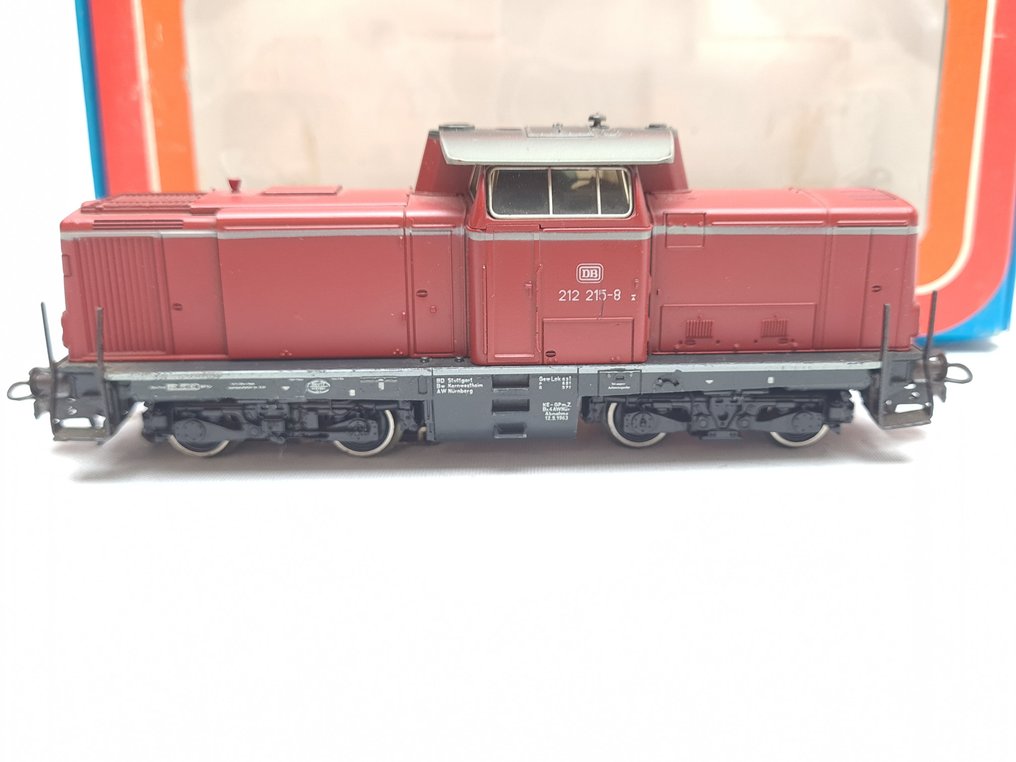 Märklin H0 - 3072 - Locomotive diesel (1) - BR 212 215-8 - DB #3.2