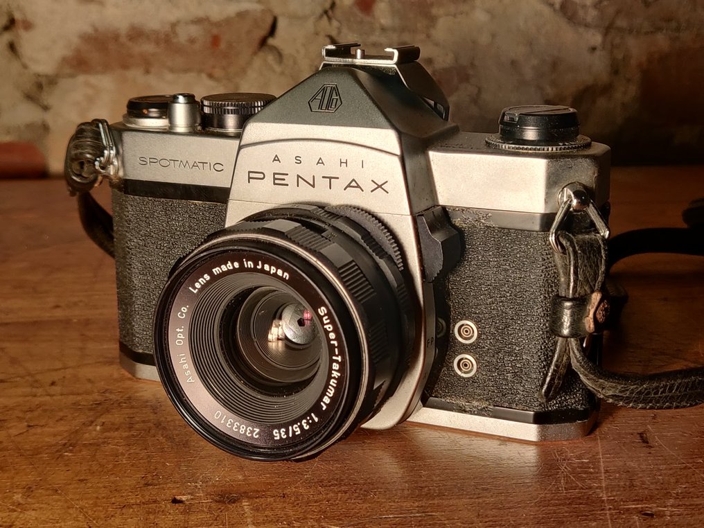 Asahi, Pentax Spotmatic SP + Super-Takumar 3,5/35mm + zonnekap voor standard lens – M42 – met originele cases Lustrzanka jednoobiektywowa (SLR) #3.2