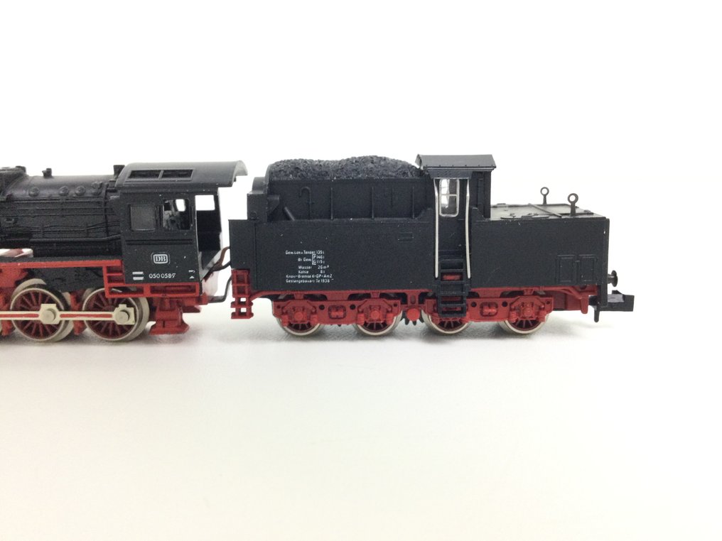 Fleischmann N轨 - 2363 - 带煤水车的蒸汽机车 (1) - BR050 机柜端 - DB #3.2