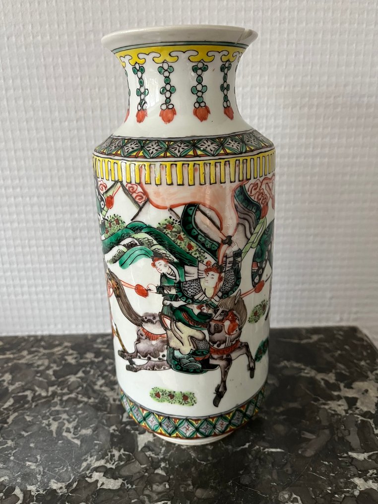 花瓶 - 瓷 - 亚洲 - 瓷器卷轴花瓶  (没有保留价) #1.0