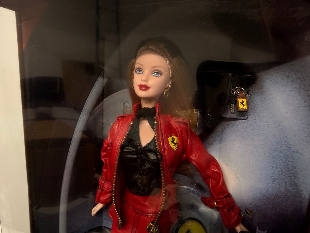 Mattel  - Poupée Barbie Scuderia Ferrari #1.0