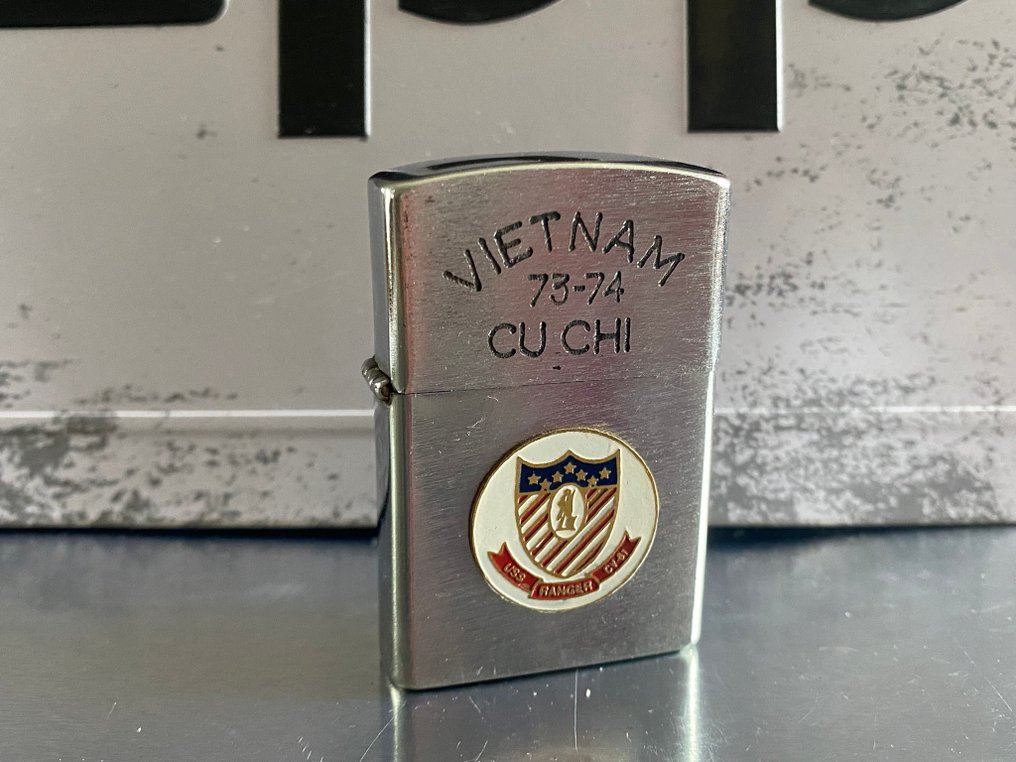 Zippo - VIETNAM CU CHI 73/74 - 1973 - Ingen mindstepris - Lighter - Stål (rustfrit), Messing #1.0