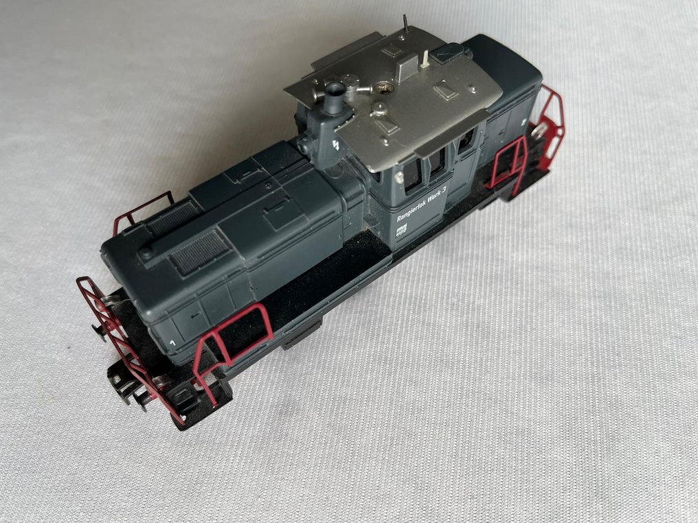 Märklin H0 - 37648 - Locomotive diesel (1) - BR360 avec liaisons Telex « Märklin INFO-tage-lok » - DB #4.3